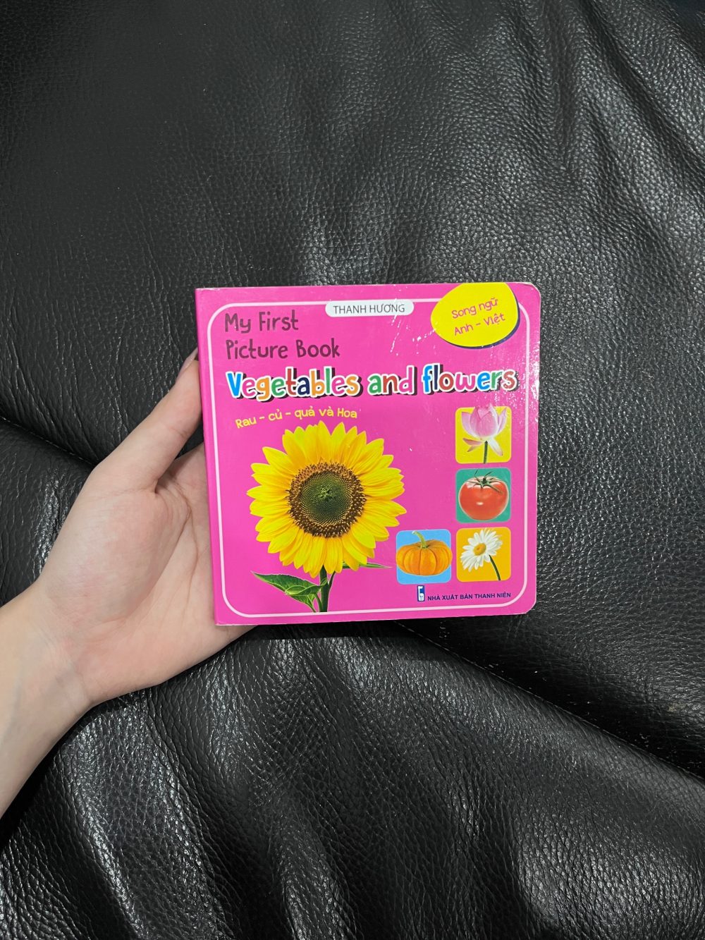 Set 2 cuốn sách That’s not my hamster và Baby’s very first touchy- feely bedtime book tặng kèm sách Vegetables and flowers - Ảnh 2