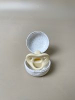 Núm ti giả Moyuum silicone cho bé màu vàng (3-6m/kèm hộp đựng) - Ảnh 6
