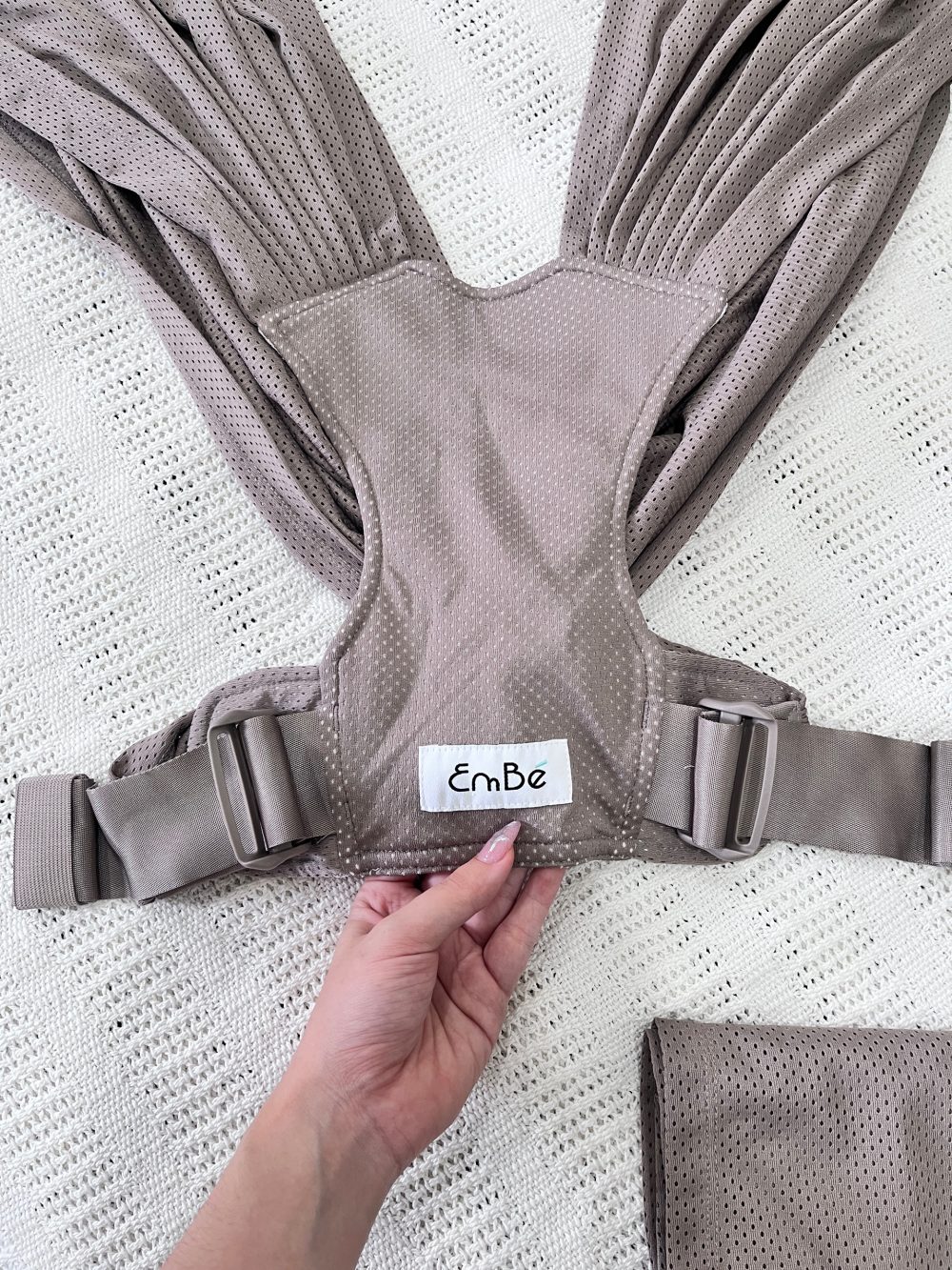 Địu vải lưới EmBé Sling, size: WindMesh Plus màu Mocha ( size: 0->24m, còn túi đựng ) - Ảnh 6