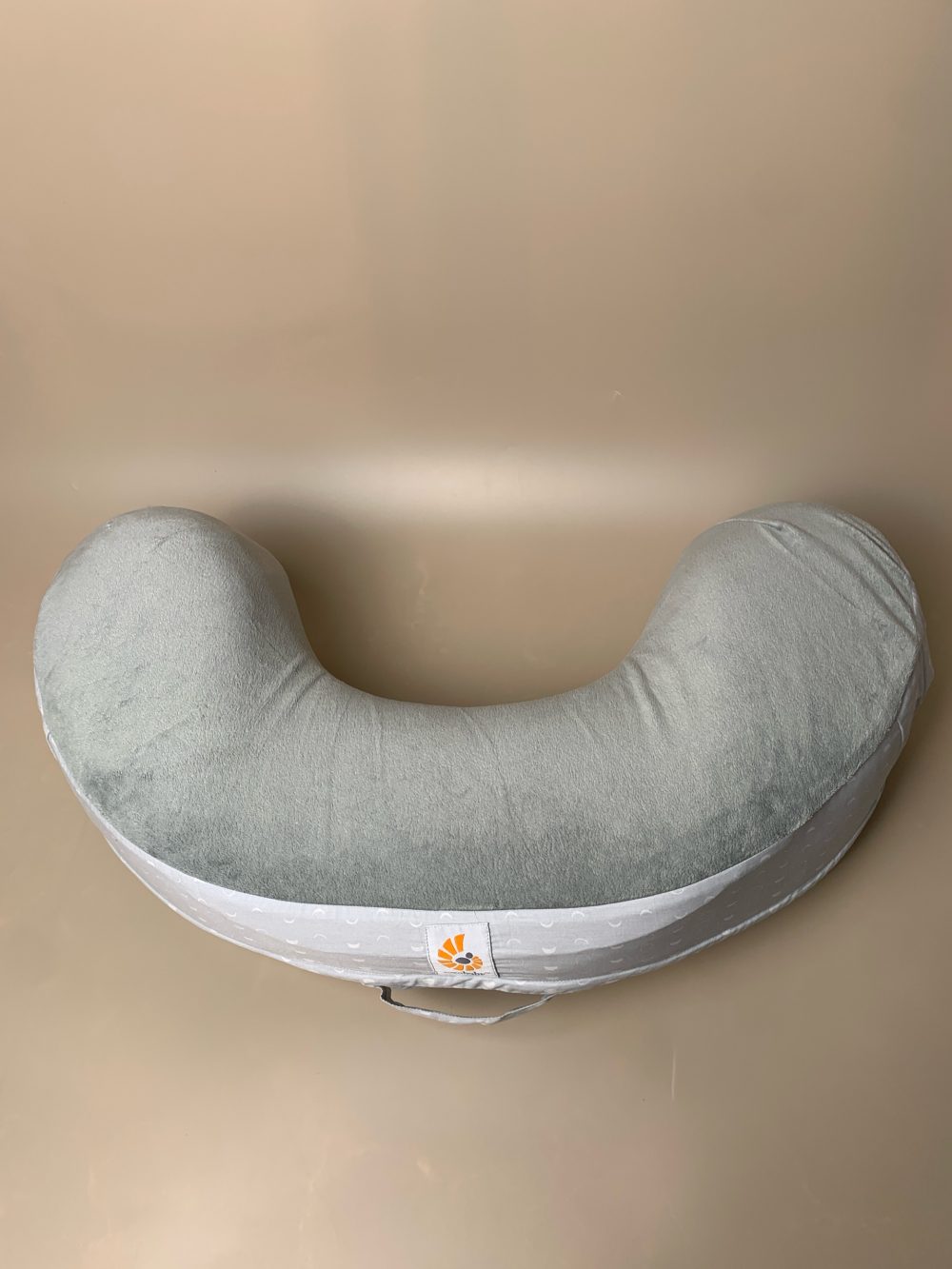 Gối hỗ trợ cho bé bú Ergobaby pillow moonlight grey - Ảnh 9