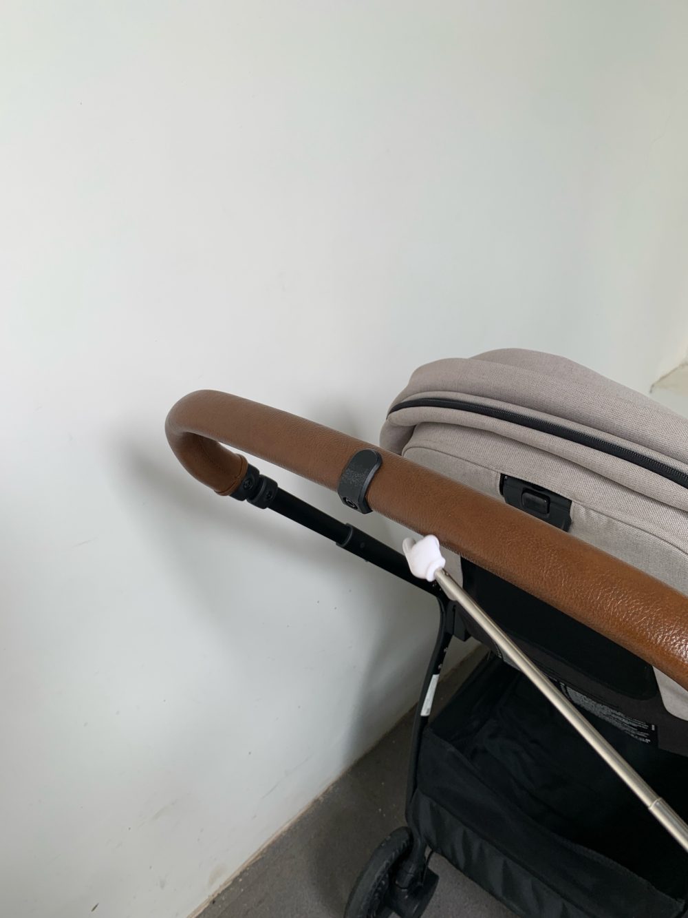 Xe đẩy Nuna Triv màu xám khung đen (sơ sinh - 22kg) - Ảnh 4