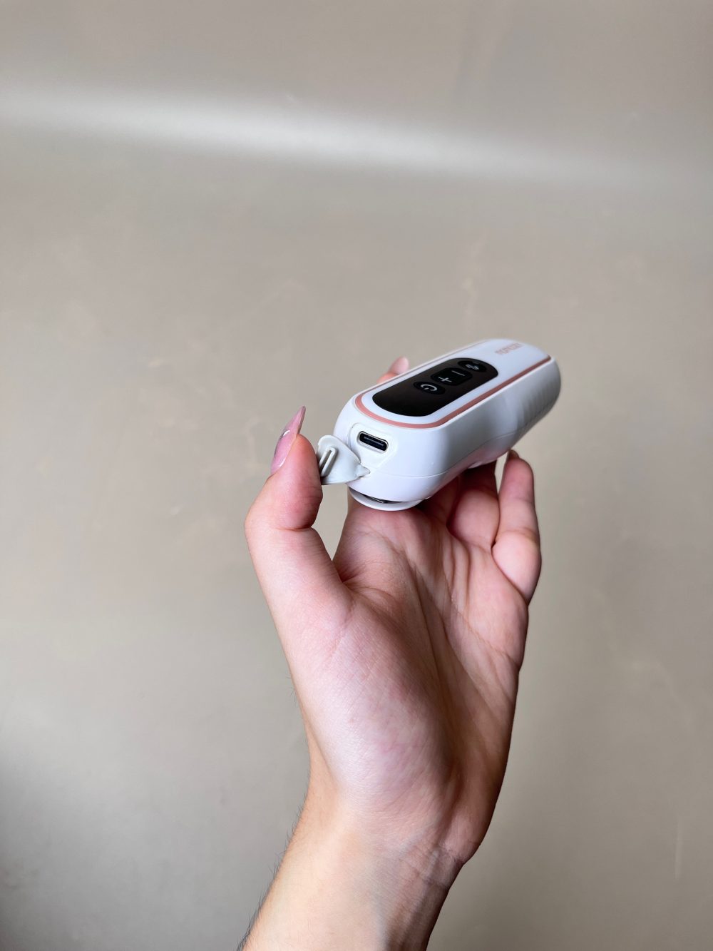 Máy hút sữa Momcozy V2 Pro cup hồng (full box) - Ảnh 14