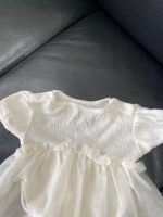 Váy xoè H&M vải tuyn màu kem, tặng kèm váy bodysuit nhí hoa hồng (size: 0->3m) - Ảnh 4