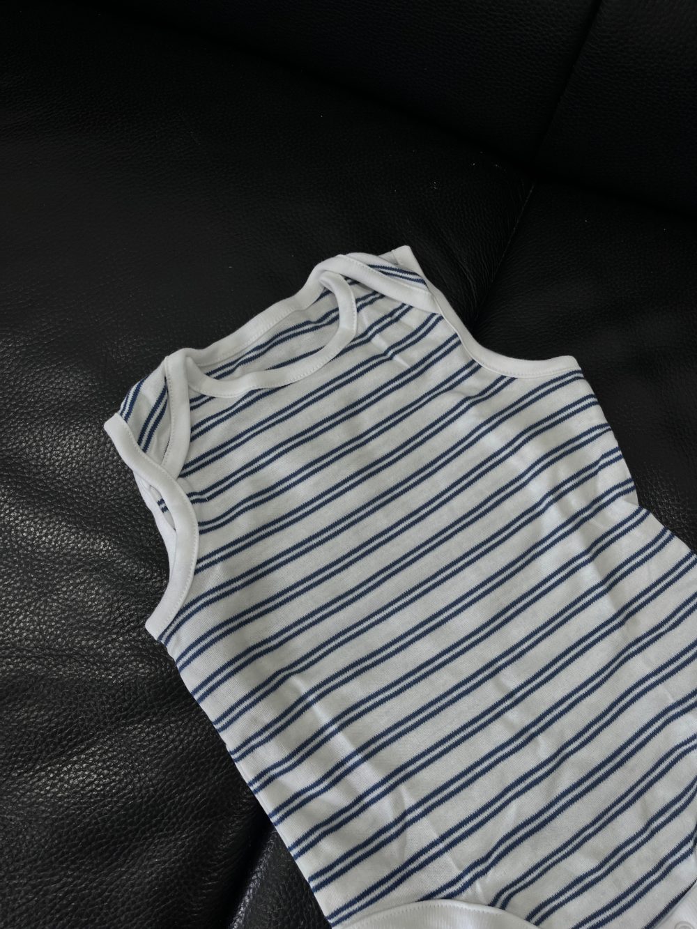 Set 2 bộ bodysuit Mothercare màu xanh kèm bodysuit Carter’s màu xanh (size 6 →9m) - Ảnh 13
