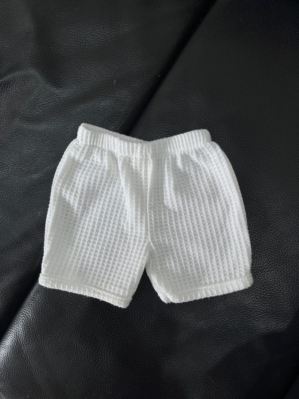 Set đồ bộ ngắn tay MoneBebé màu trắng kèm 2 yếm và 1 bodysuit Carter’s màu xanh (size 3→9m) - Ảnh 24
