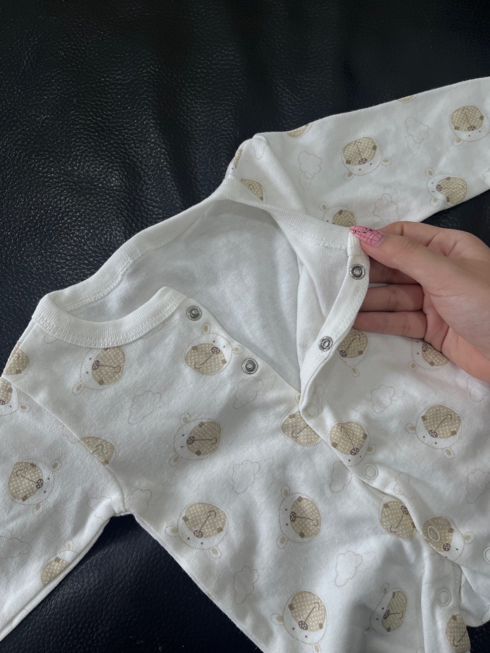 Set bodysuit dài tay kèm quần La Pomme màu nâu (size 0→3m) và bộ quần áo dài tay Asbaby màu trắng (size 3→6m) tặng kèm sleepsuit no brand màu trắng - Ảnh 9