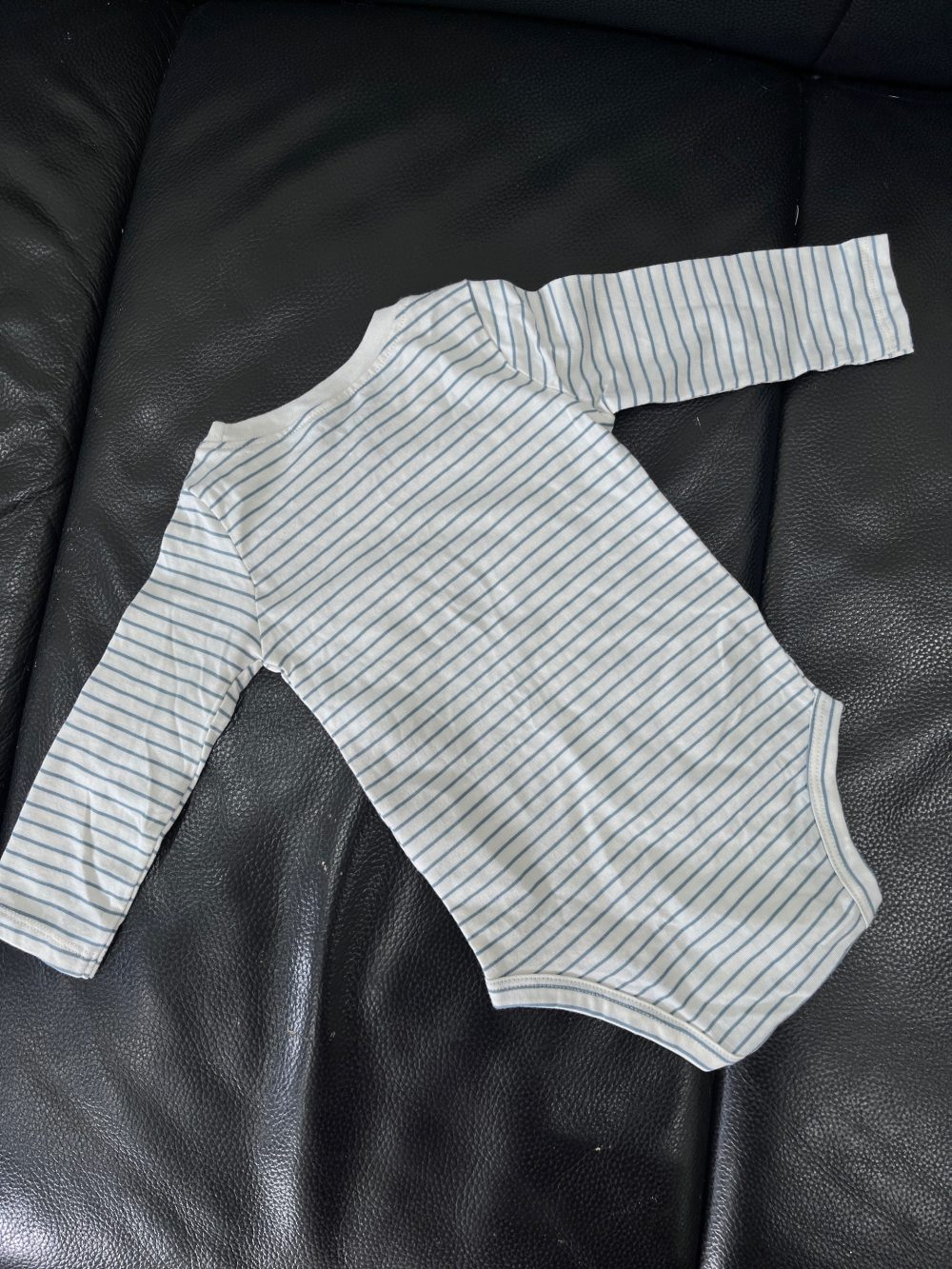Bodysuit dài tay Carter’s kèm bodysuit ngắn tay Mothercare (size 6→9m) - Ảnh 10