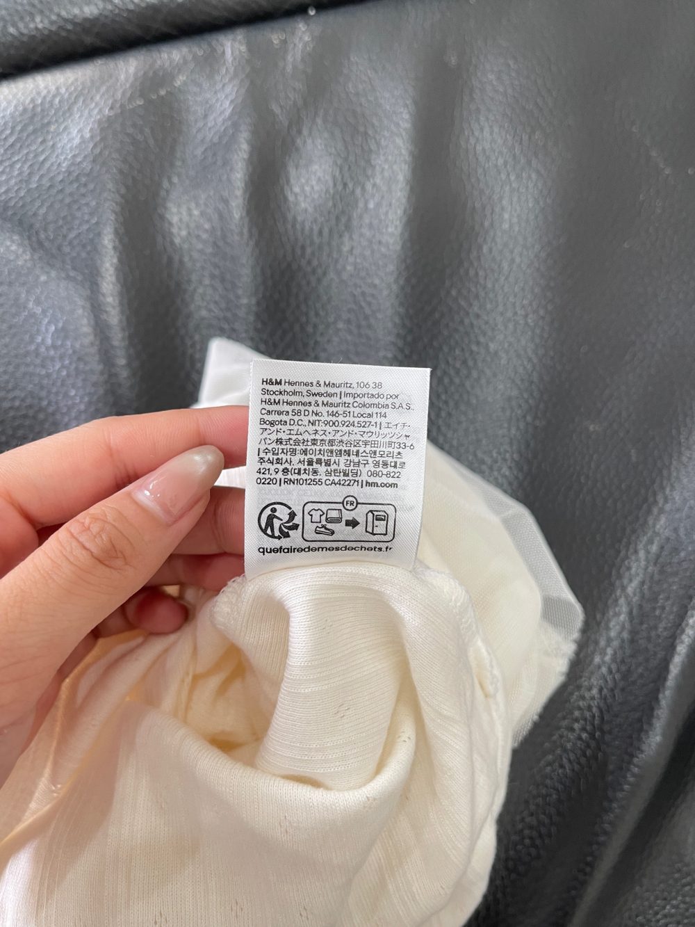 Váy xoè H&M vải tuyn màu kem, tặng kèm váy bodysuit nhí hoa hồng (size: 0->3m) - Ảnh 11