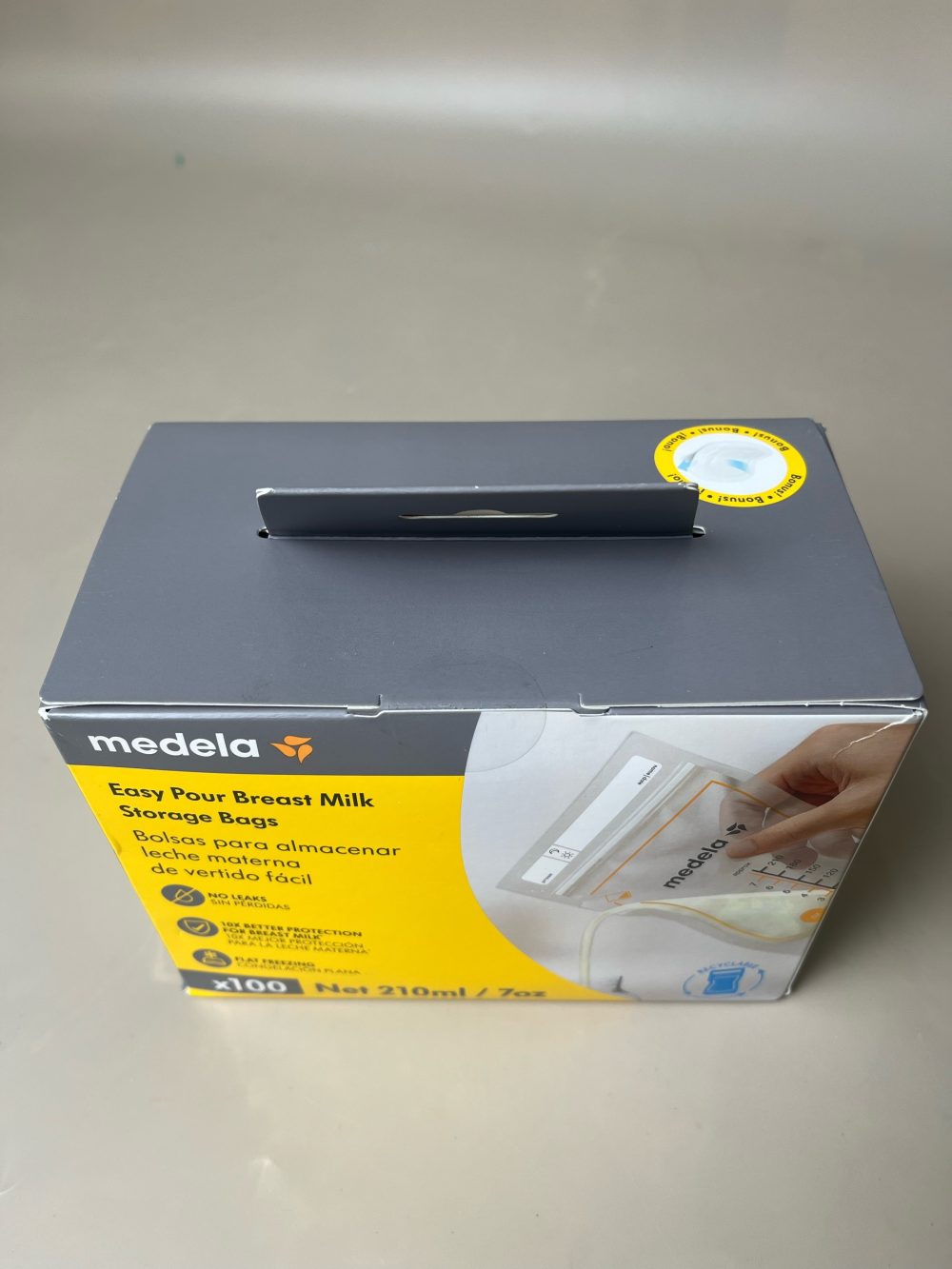 Túi trữ sữa Medela Easy Pour 210ml (100 túi) - Ảnh 2