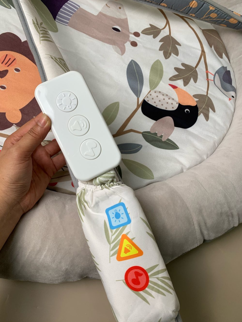 Thảm vải nằm chơi Telun Baby (ConCung) có nhạc, đèn, bảng điểu khiển màu xám (fullbox) - Ảnh 19