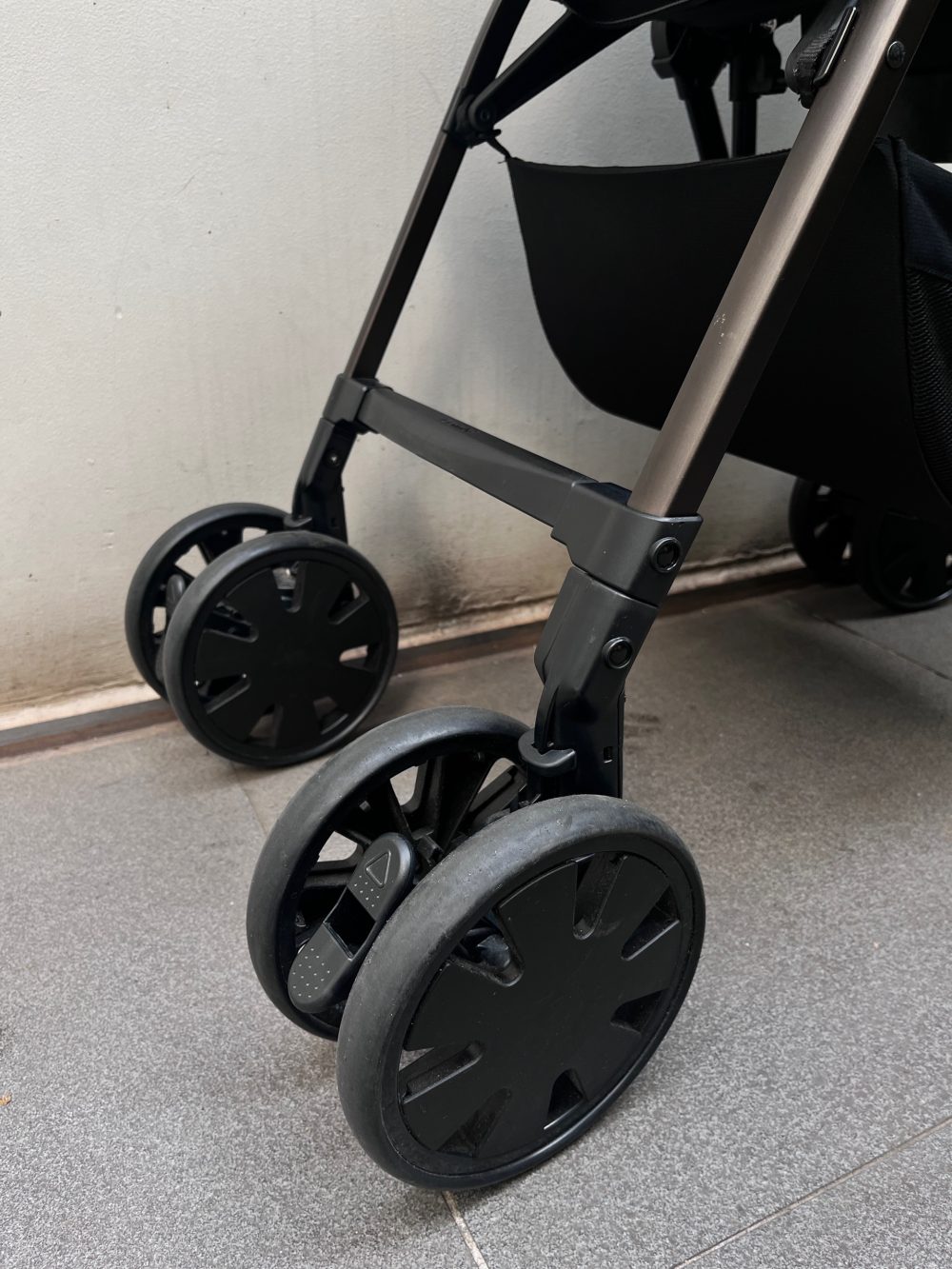 Xe đẩy Combi Crossgo 4 cas màu ghi (size 1→36m, tối đa 15kg) - Ảnh 3