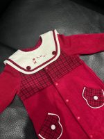Bộ liền thân dài Nous màu đỏ phối kẻ ca rô kèm mũ và lá cổ trắng (size 6→9m) - Ảnh 4