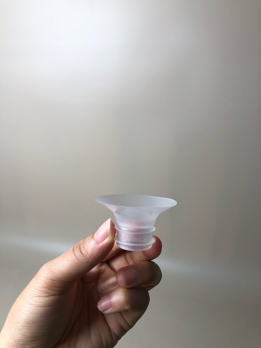 Máy hút sữa Momcozy V2 Pro cup hồng ( full box) - Ảnh 5