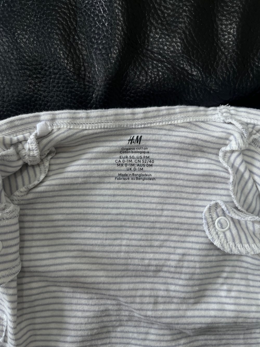 Set 3 bộ bodysuit đáp chéo H&M màu xanh/trắng (size 0→1m) - Ảnh 20