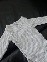 Set 3 bộ bodysuit đáp chéo H&M màu xanh/trắng (size 0→1m) - Ảnh 3