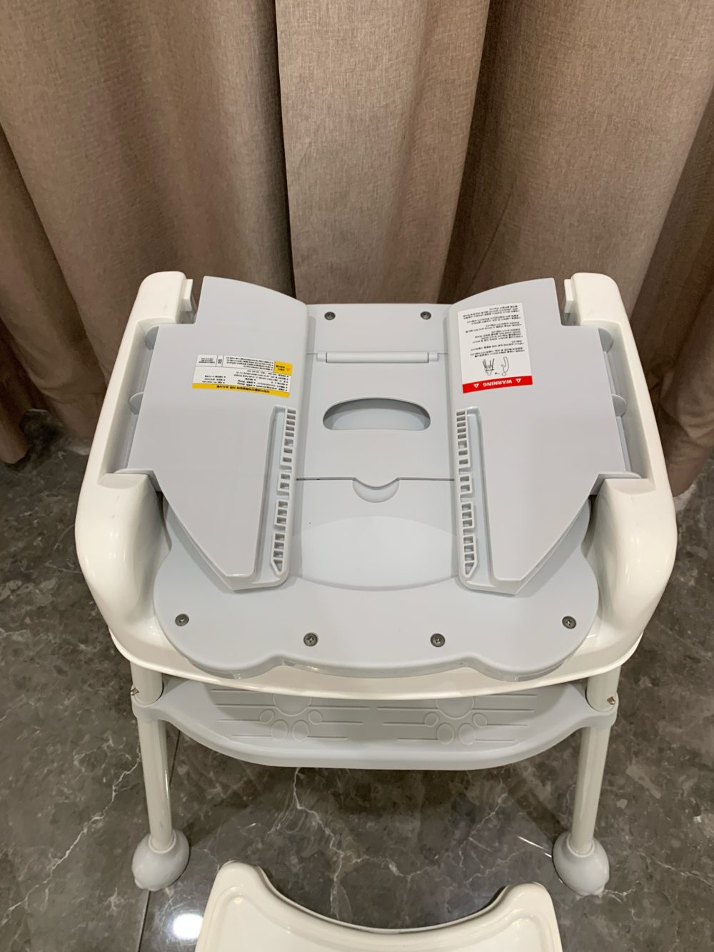 Ghế ăn dặm gấp gọn Ifam hoạ tiết gấu xám ( ghế cao 55cm) - Ảnh 7