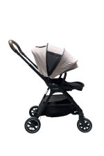 Xe đẩy Nuna Triv màu xám khung đen (size: 0–>4y, tối đa 22kg)