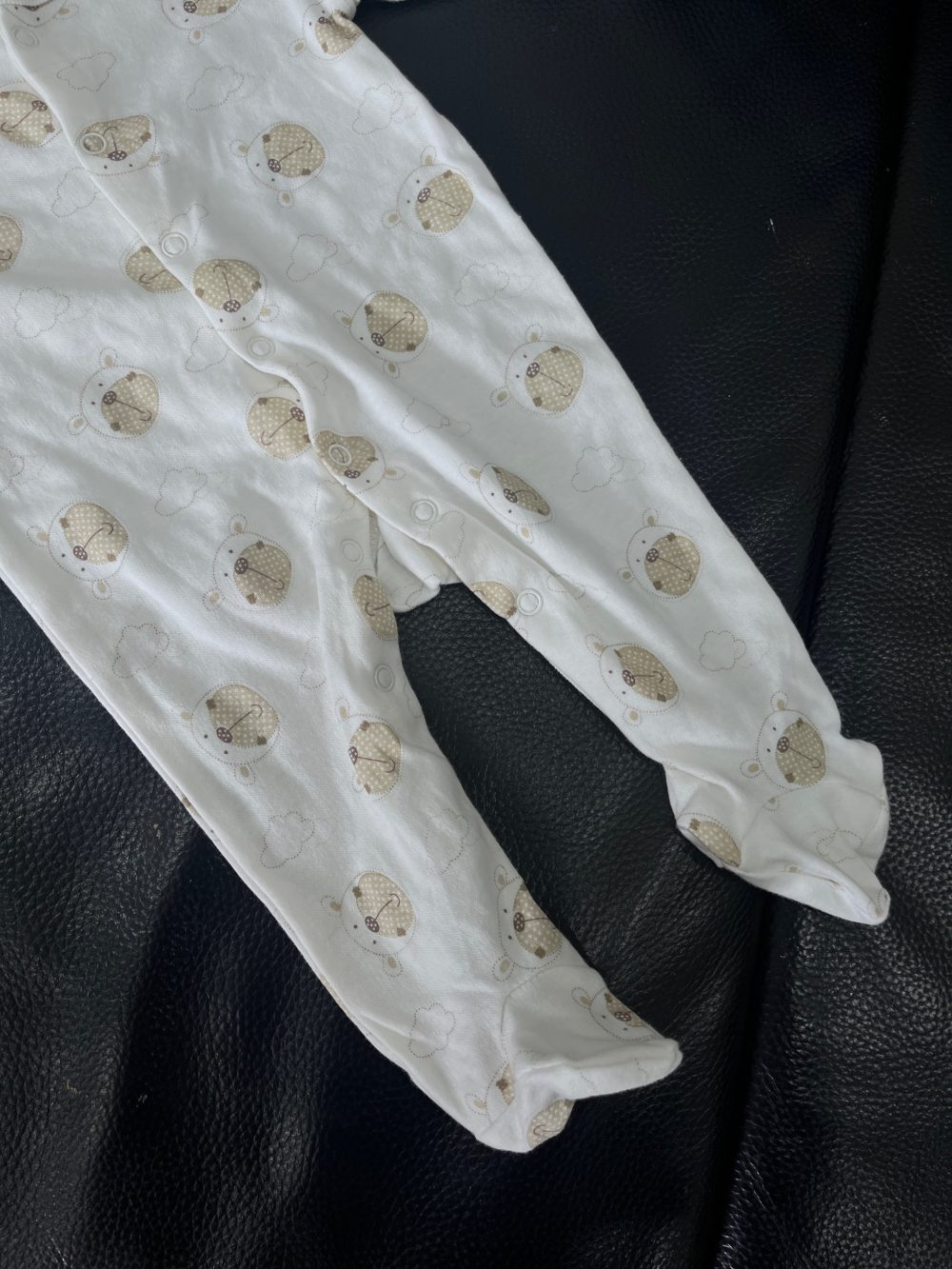 Set bodysuit dài tay kèm quần La Pomme màu nâu (size 0→3m) và bộ quần áo dài tay Asbaby màu trắng (size 3→6m) tặng kèm sleepsuit no brand màu trắng - Ảnh 6