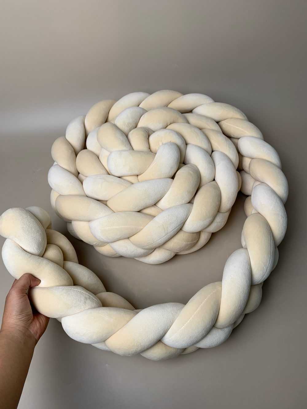 Quây cũi xoắn 4 sợi nhung mềm màu be 3m6 - Ảnh 3