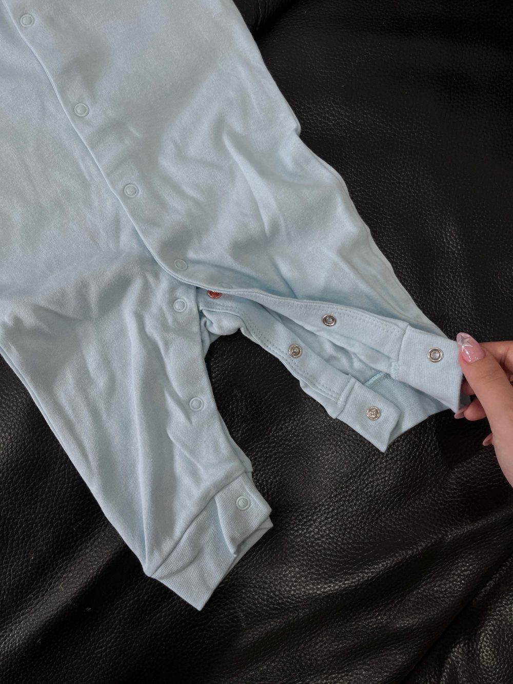 Set 2 bodysuit dài tay Mothercare màu nâu/xanh (size 1→3m) tặng kèm quần dài H&M màu be (size 2→4m) - Ảnh 7
