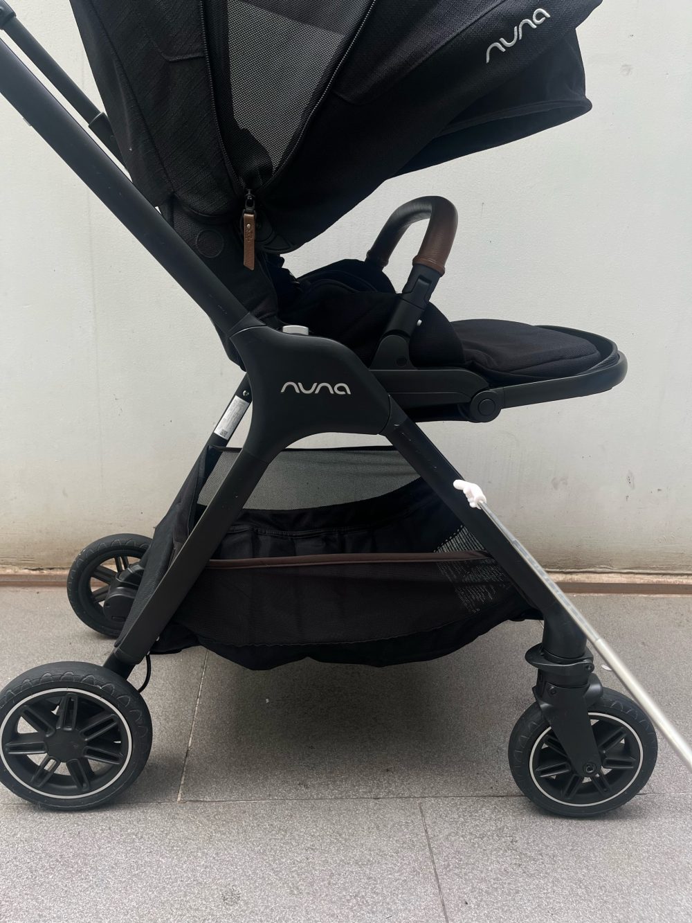 Xe đẩy Nuna Triv màu đen (size: 0–>4y, tối đa 22kg) - Ảnh 3