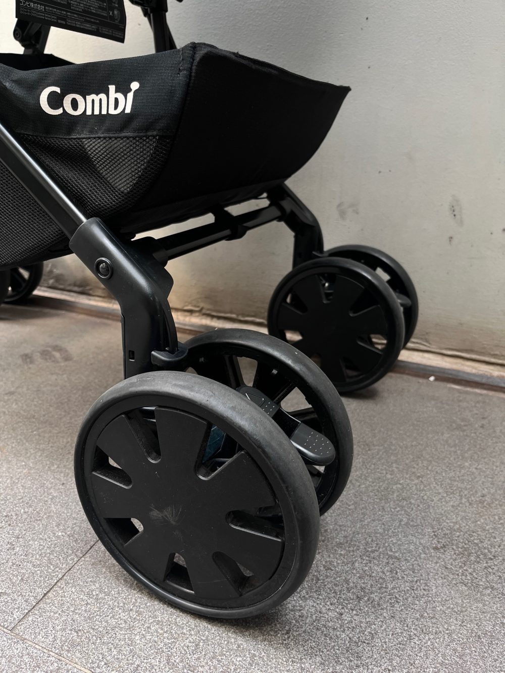 Xe đẩy Combi Crossgo 4 cas màu ghi (size 1→36m, tối đa 15kg) - Ảnh 8