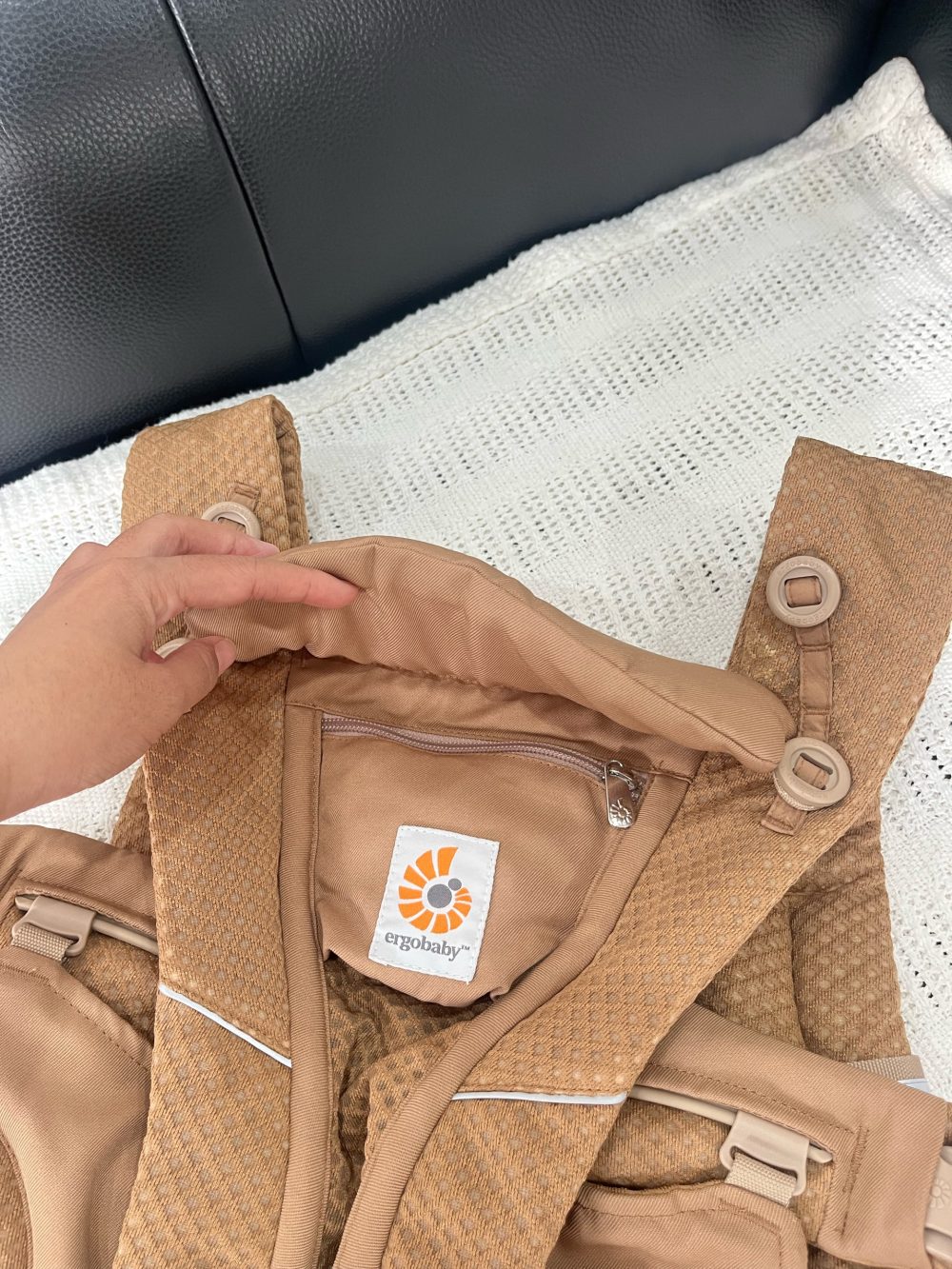 Địu Ergobaby Omni Breeze màu Camel Brown ( size:0->48m ~ 3kg2->20kg) - Ảnh 6