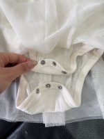 Váy xoè H&M vải tuyn màu kem, tặng kèm váy bodysuit nhí hoa hồng (size: 0->3m) - Ảnh 2