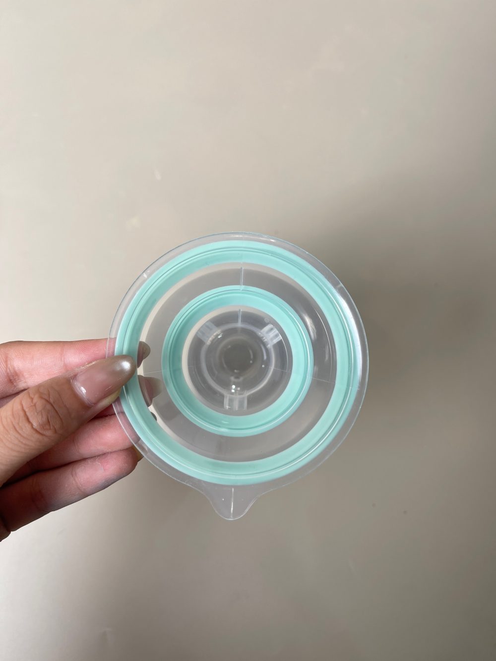 Máy hút sữa Willow 360 - kèm phụ kiện phễu reusable milk container 24mm (full box) - Bill mua nc ngoài - Ảnh 4