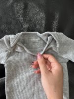 Set 2 body đùi Uala Rogo & Carter's màu xám (size 6→9m) - Ảnh 8