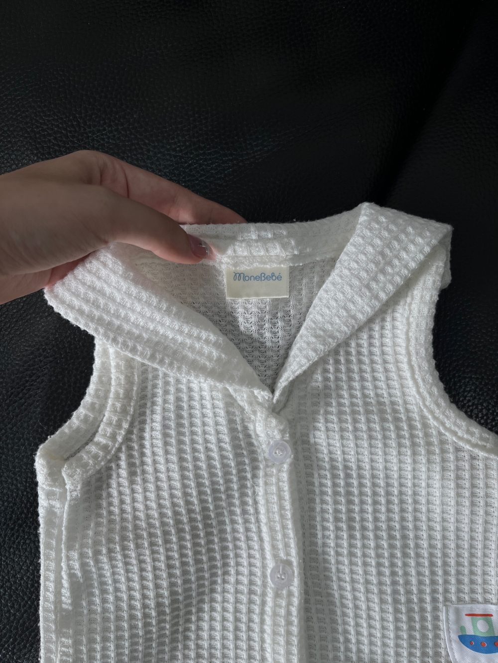 Set đồ bộ ngắn tay MoneBebé màu trắng kèm 2 yếm và 1 bodysuit Carter’s màu xanh (size 3→9m) - Ảnh 29