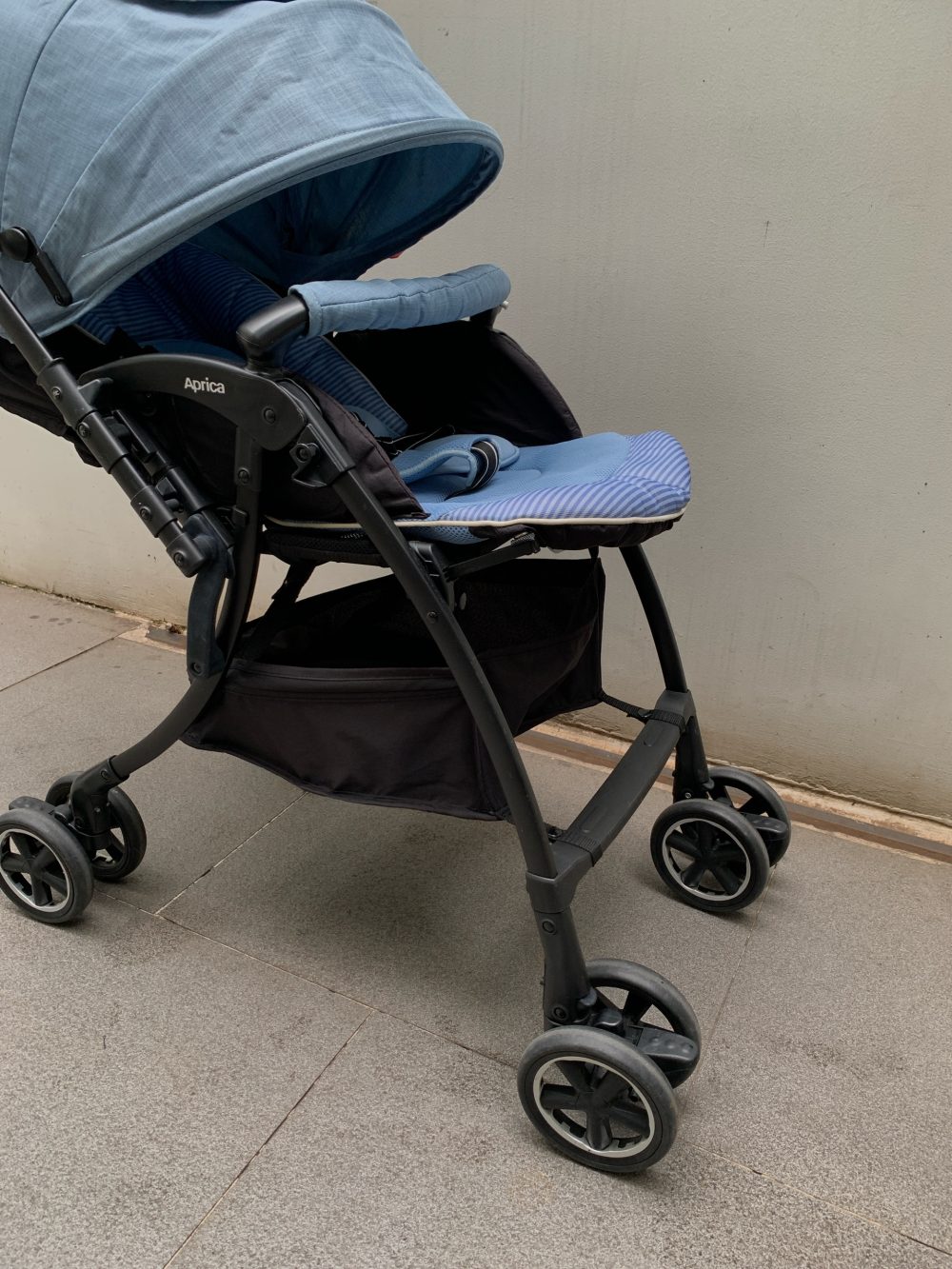Xe đẩy Aprica Luxuna Comfort màu xanh ( sơ sinh - 15kg~ 36m) - Ảnh 6