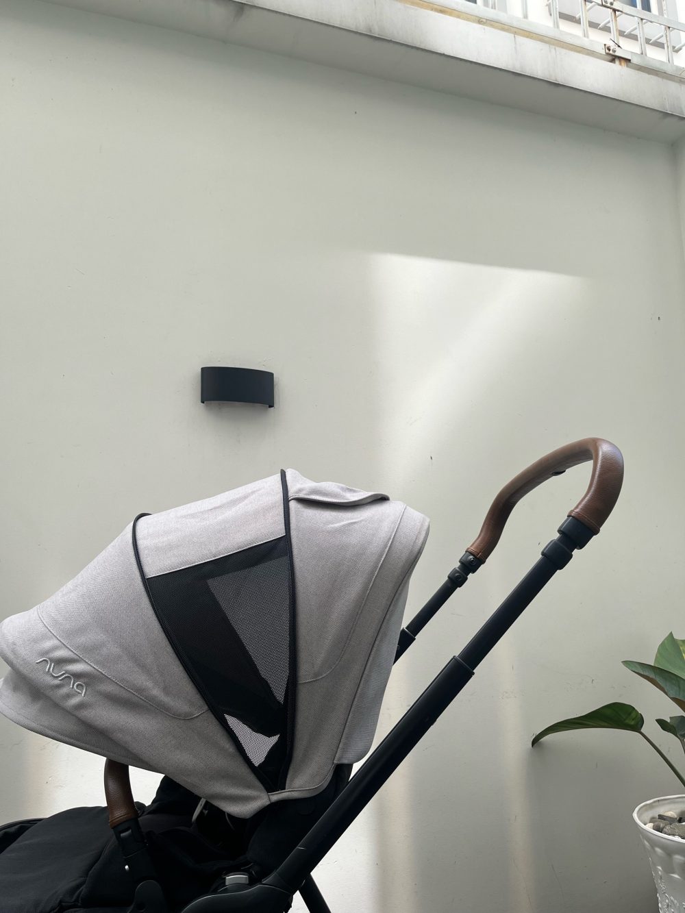 Xe đẩy Nuna Triv màu xám khung đen (size: 0–>4y, tối đa 22kg) - Ảnh 7