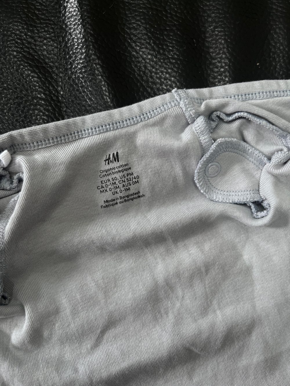 Set 3 bộ bodysuit đáp chéo H&M màu xanh/trắng (size 0→1m) - Ảnh 12