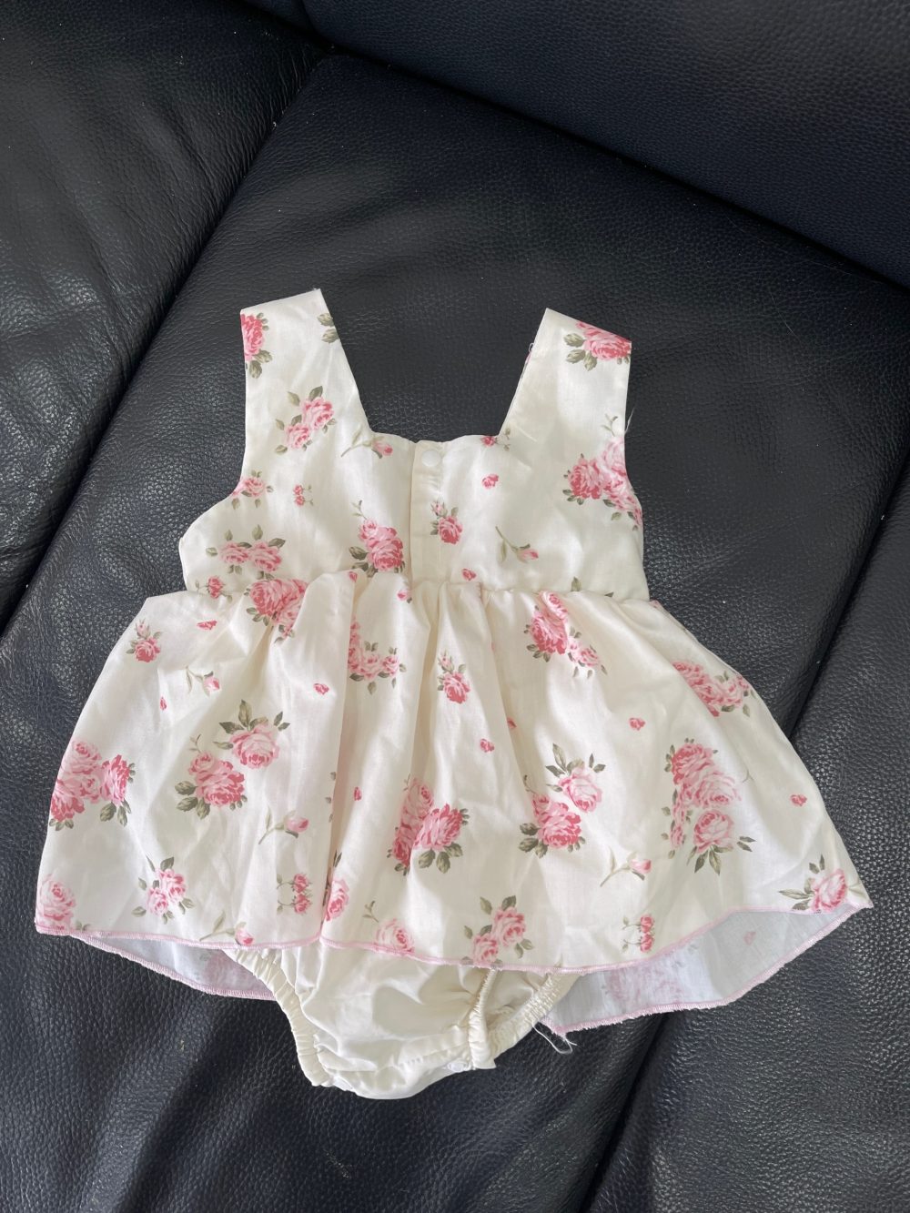 Váy xoè H&M vải tuyn màu kem, tặng kèm váy bodysuit nhí hoa hồng (size: 0->3m) - Ảnh 14