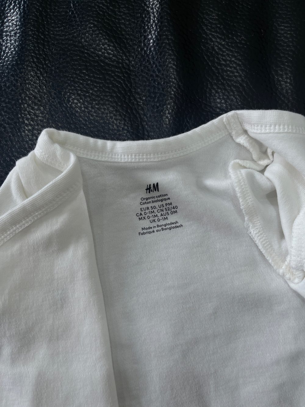 Set 3 bộ bodysuit đáp chéo H&M màu xanh/trắng (size 0→1m) - Ảnh 5