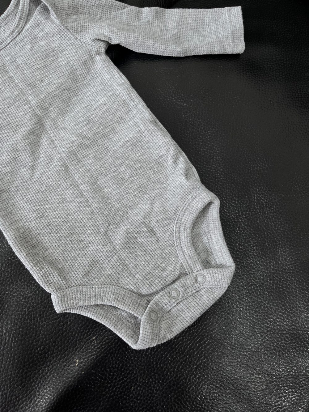 Set 2 body đùi Uala Rogo & Carter's màu xám (size 6→9m) - Ảnh 6