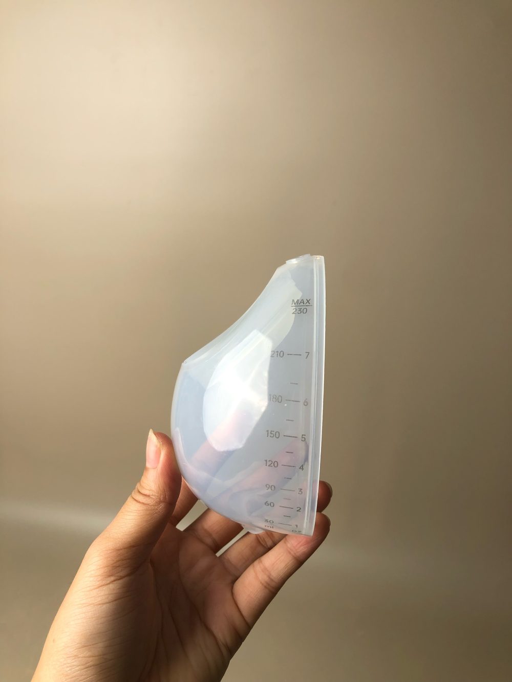 Máy hút sữa Momcozy V2 Pro cup hồng ( full box) - Ảnh 18