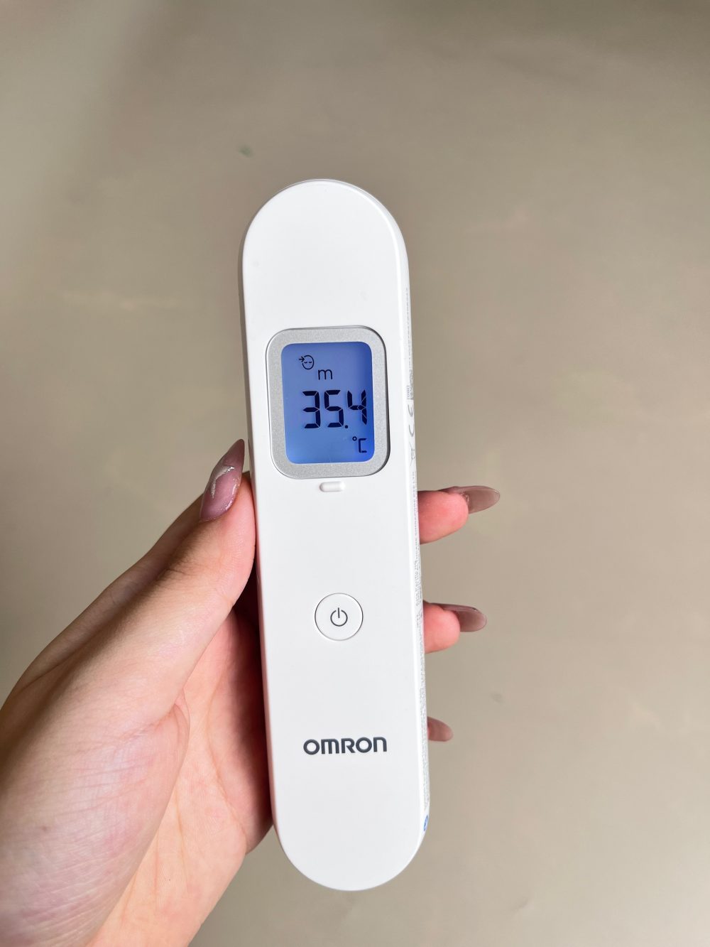 Nhiệt kế điện tử Omron MC-F300 (full box) - Ảnh 12