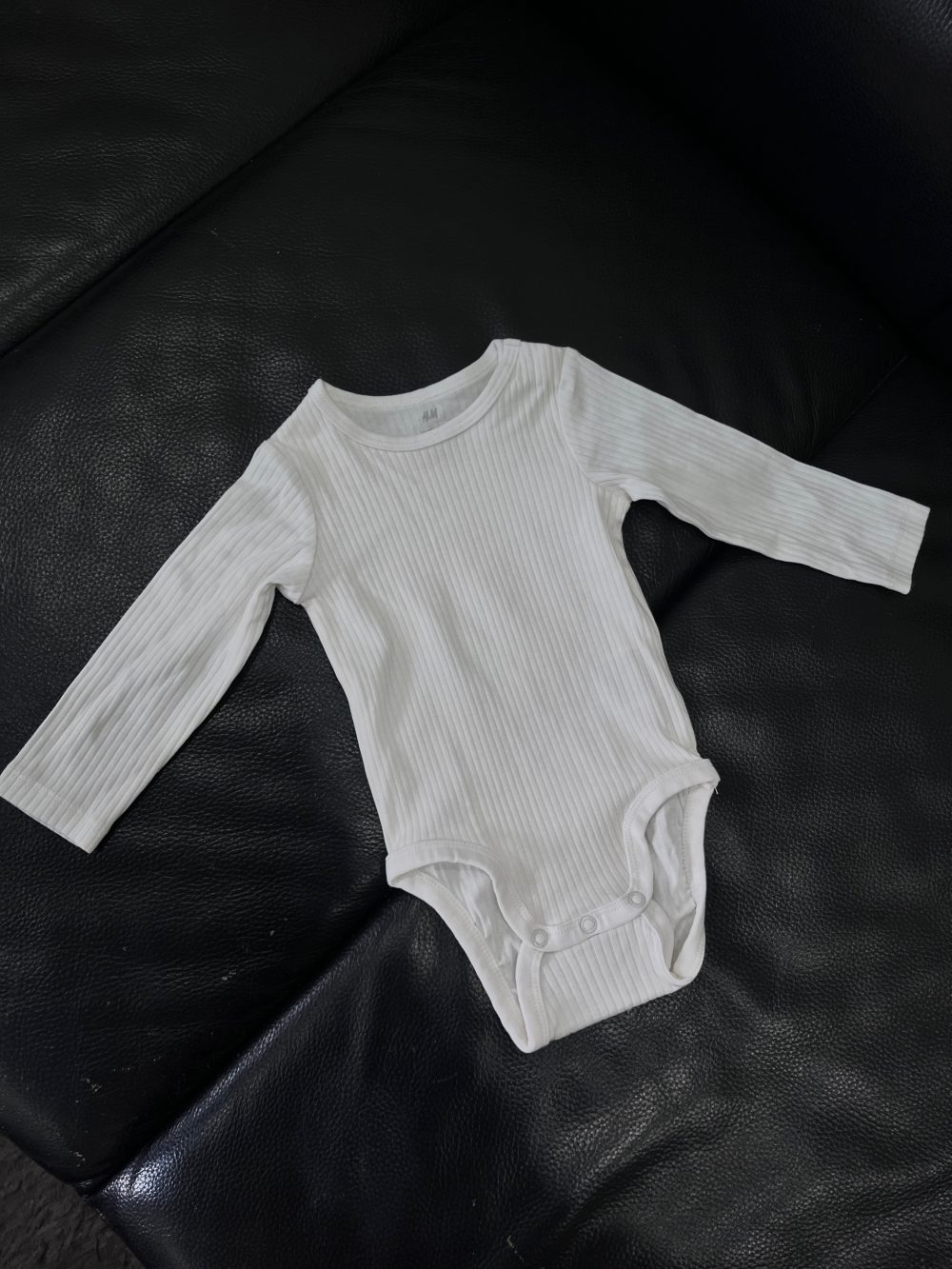 Set 2 bodysuit dài tay H&M màu trắng/xám (size 4→6m) - Ảnh 6