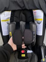 Xe đẩy kết hợp ghế ngồi ô tô Doona màu đen, tặng kèm đệm xe đẩy và miếng lót ô tô (1,8→13,6kg, còn túi đựng) - Ảnh 13