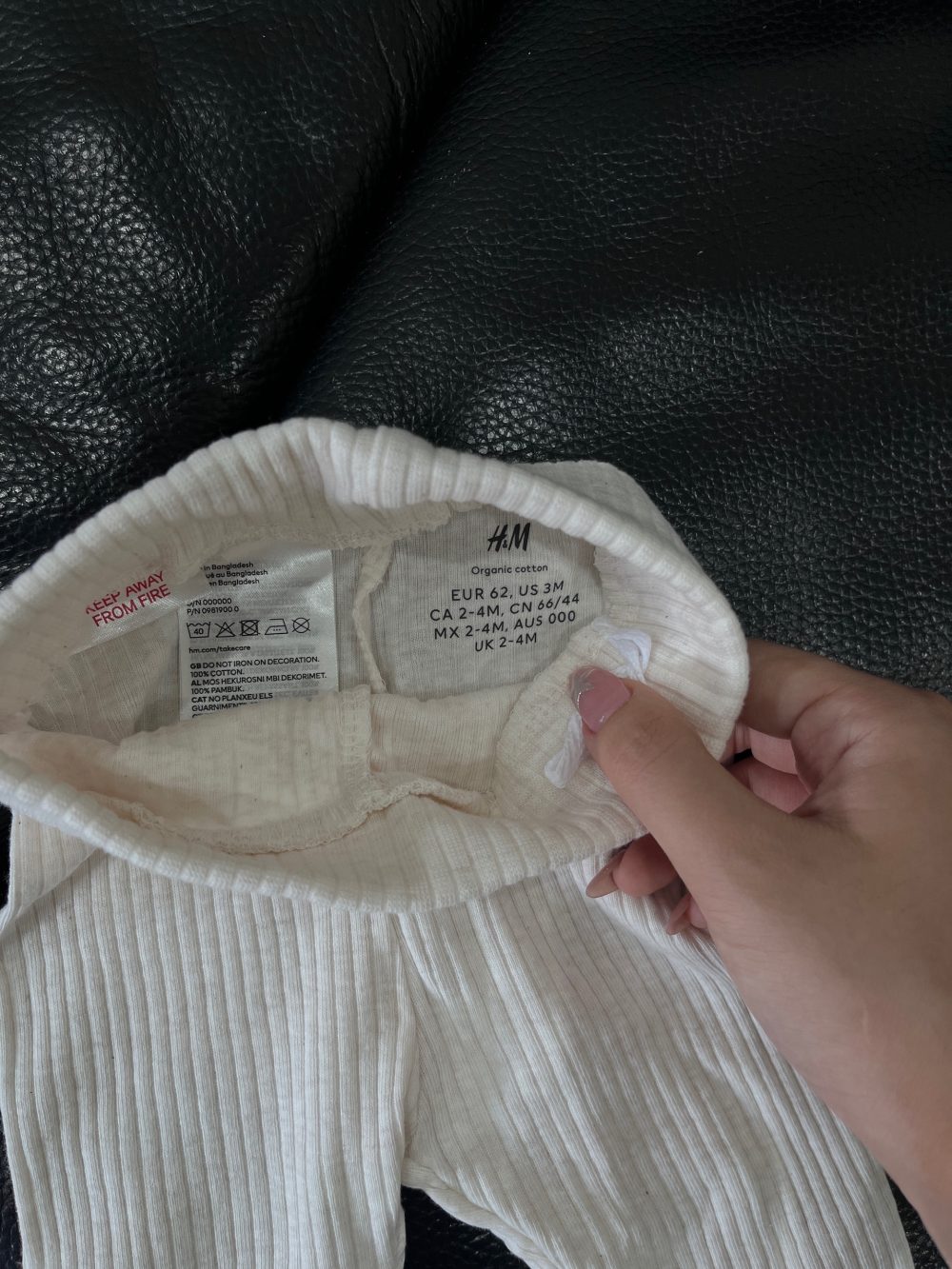 Set 2 bodysuit dài tay Mothercare màu nâu/xanh (size 1→3m) tặng kèm quần dài H&M màu be (size 2→4m) - Ảnh 6