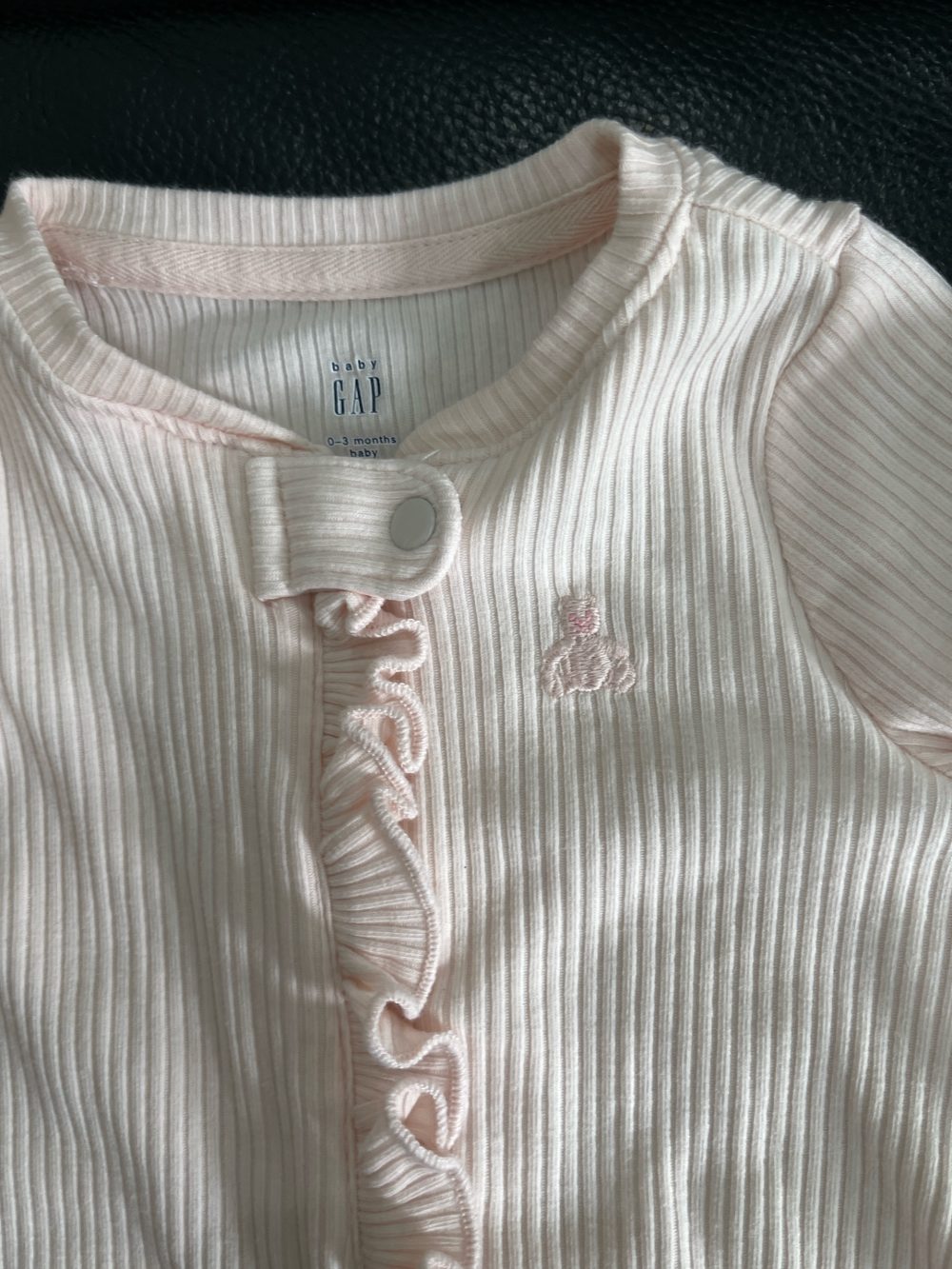 Set bộ bodysuit Gap, bodysuit Nous(0->3m) tặng kèm bộ bodysuit hoạ tiết trái tim - Ảnh 8