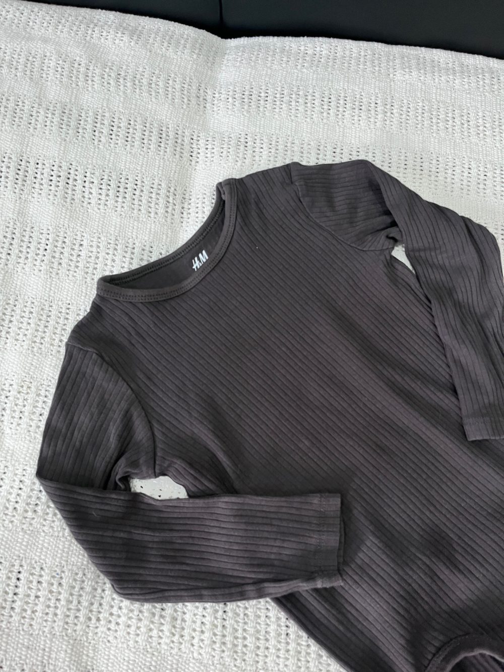 Set 3 bodysuit dài tay H&M màu xám, đen (size 1,5→2y) - Ảnh 17