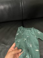 Set 2 bộ sleepsuit Carter’s hoạ tiết rừng khủng long ( size: newborn ) - Ảnh 6