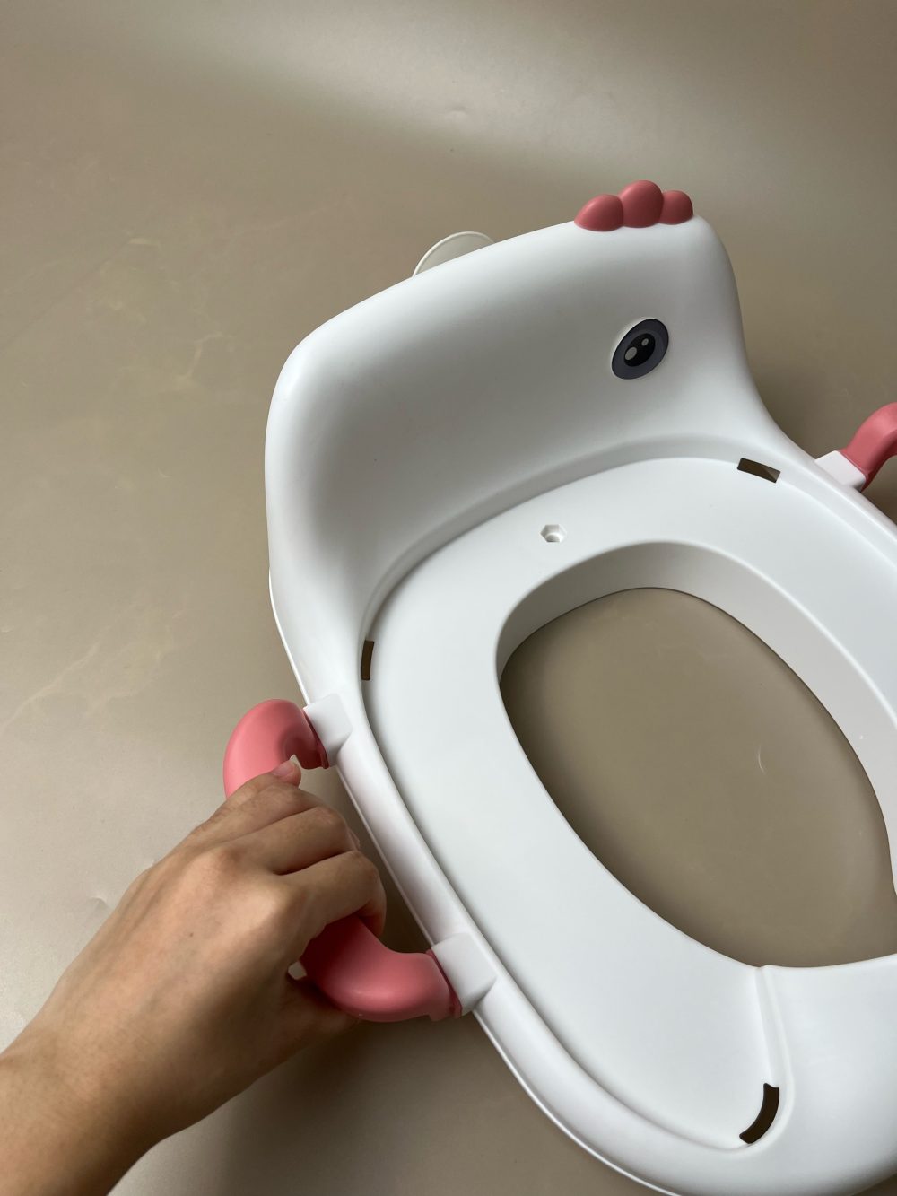Bệ thu nhỏ đi vệ sinh cho bé Munie hình chú vịt màu hồng ( size: 10m+) - Ảnh 4