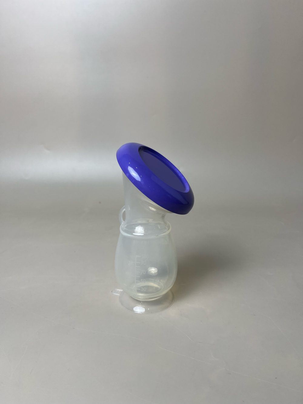 Cốc hứng sữa silicone Lansinoh 100ml (full box) - Ảnh 4
