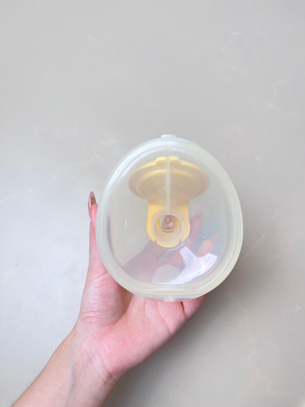 Máy hút sữa Medela Pump in Style MaxFlow Hands Free ( full box) tặng kèm phễu hạ size, miếng lót thấm sữa và áo hút sữa, túi trữ sữa - Ảnh 20