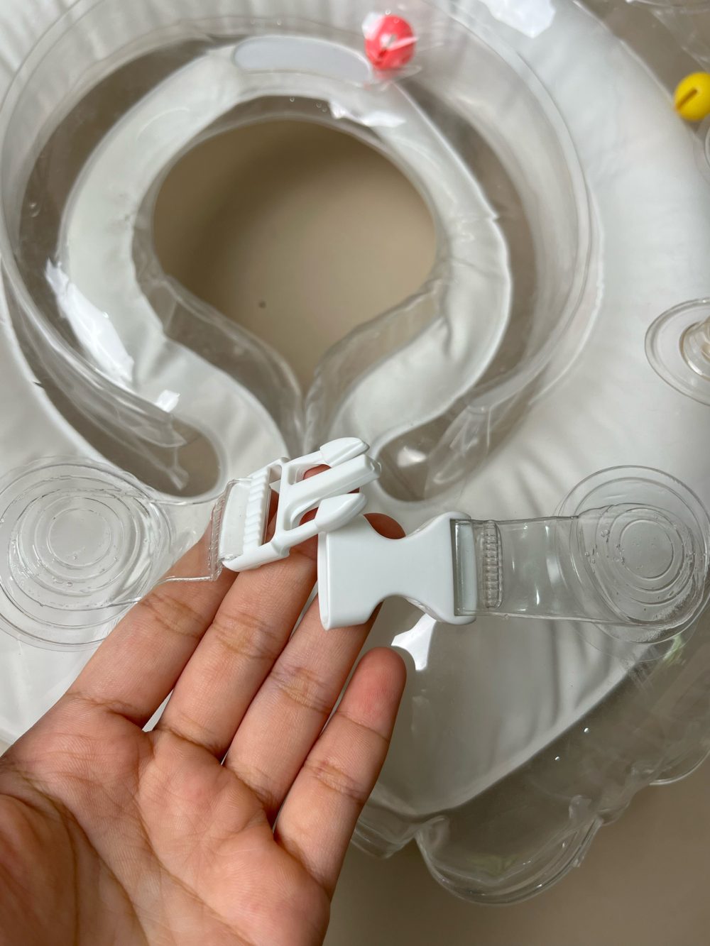 Phao tập bơi nâng cổ chống lật màu trắng hoạ tiết trái tim (size: M, 1->5y) - Ảnh 6