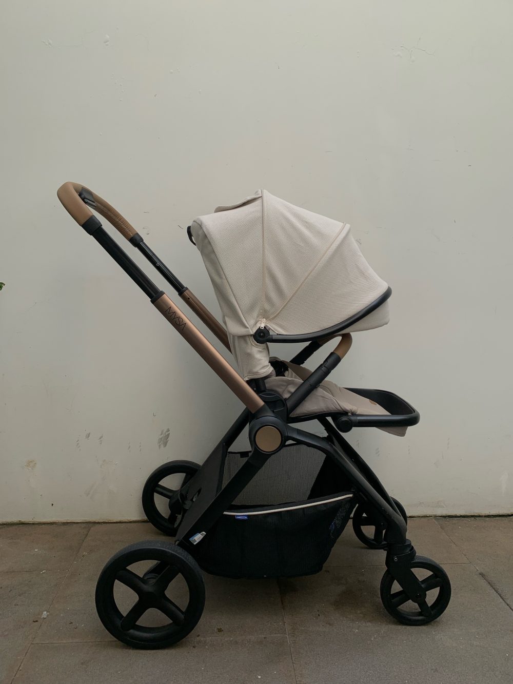 Xe đẩy Chicco Premium Mysa, Màu be ánh kim ( size: 0->4y~22kg) kèm áo mưa - Ảnh 2